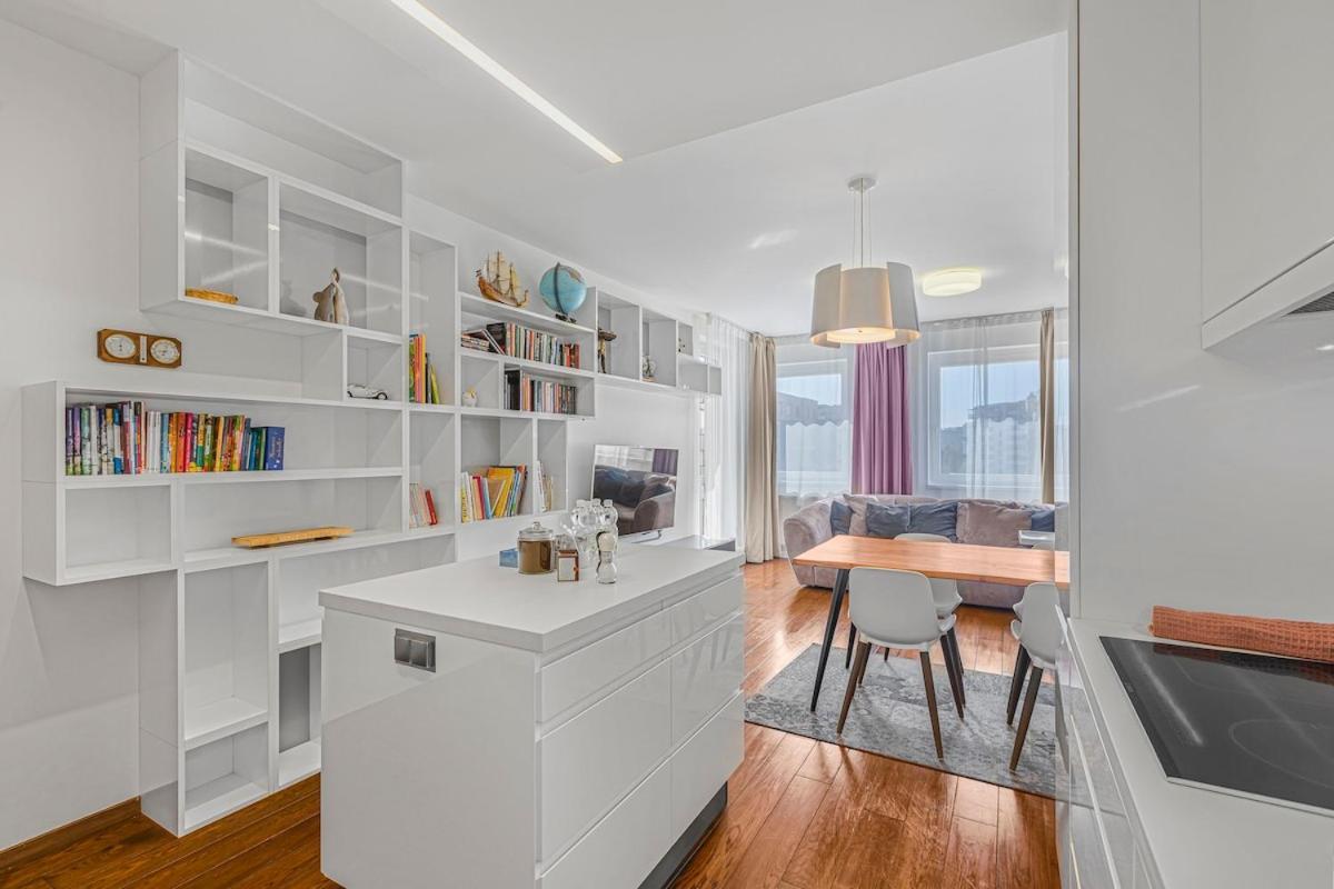 Apartmán New Large Apartment, Free Parking! Praha