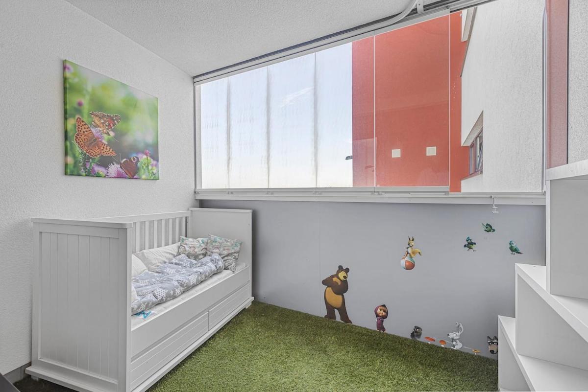 Apartmán New Large Apartment, Free Parking! Prague